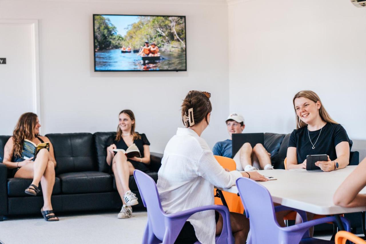 Kangarooms Noosa Everglades Cootharaba 외부 사진
